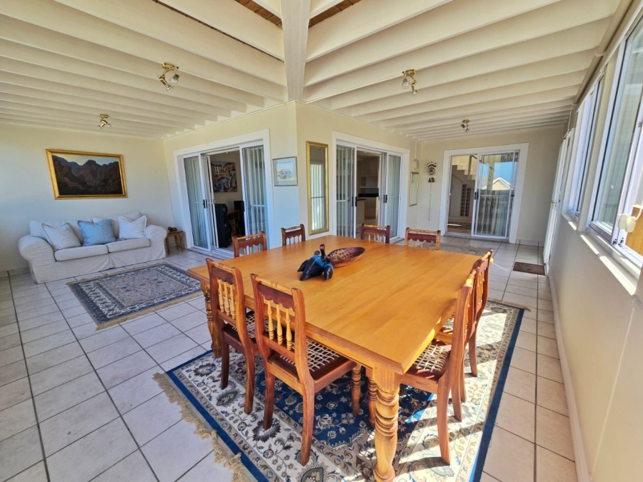 3 Bedroom Property for Sale in Cola Beach Western Cape
